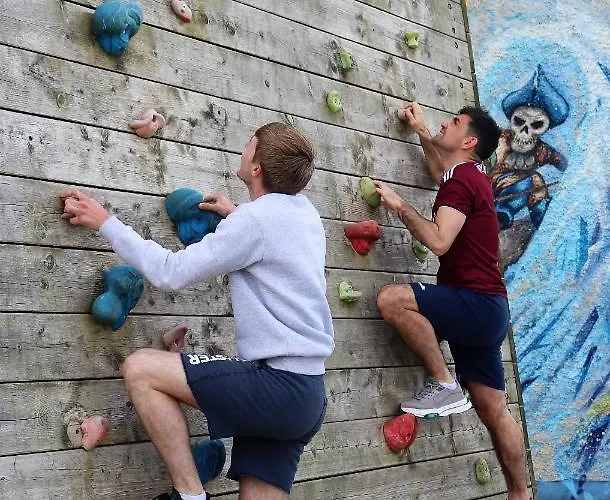 Backpackers Hostel *